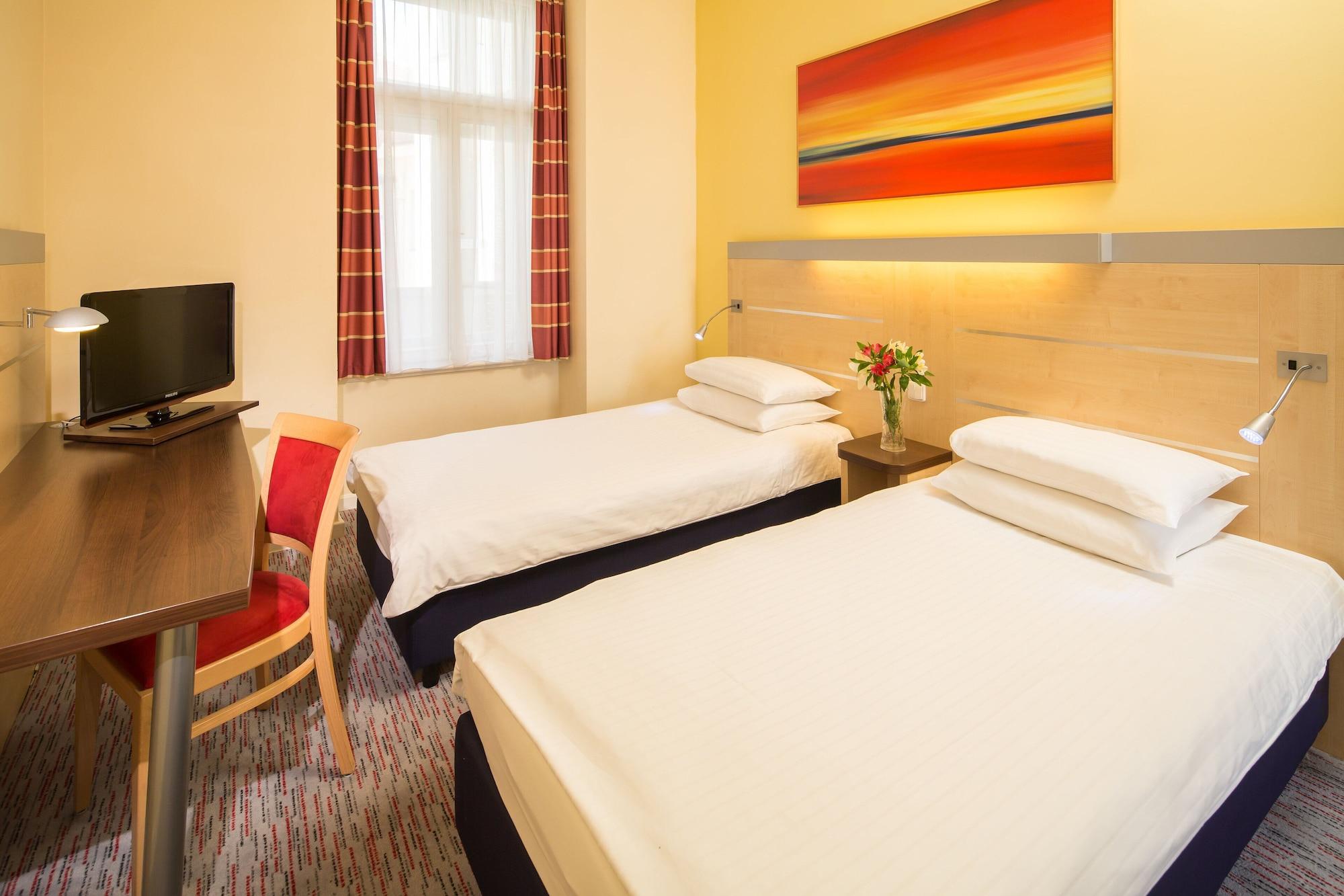 Exe City Park Hotel Praga Exterior foto