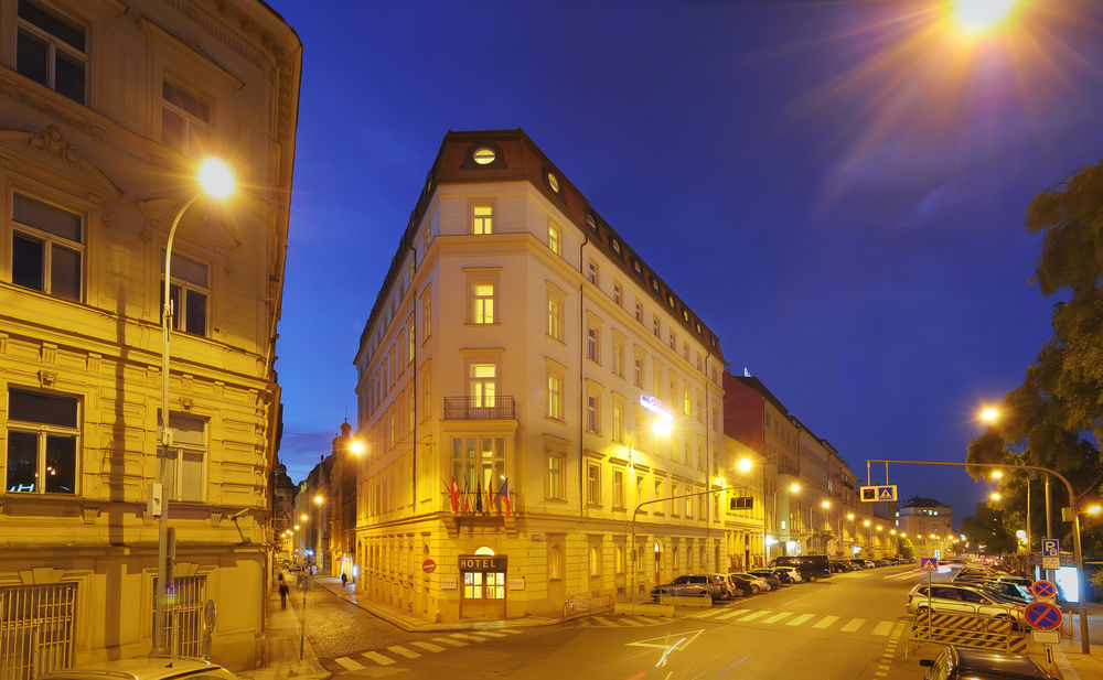 Exe City Park Hotel Praga Exterior foto