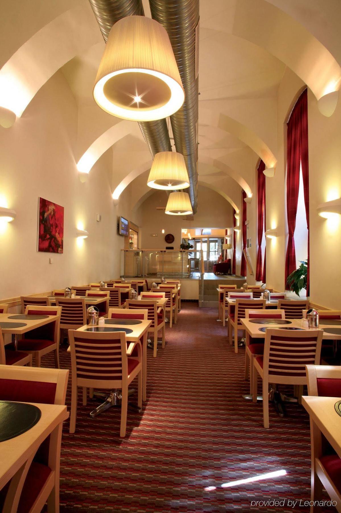 Exe City Park Hotel Praga Exterior foto